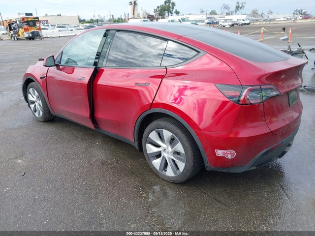 2024 TESLA MODEL Y 7SAYGDEE2RA251109 Photo 2