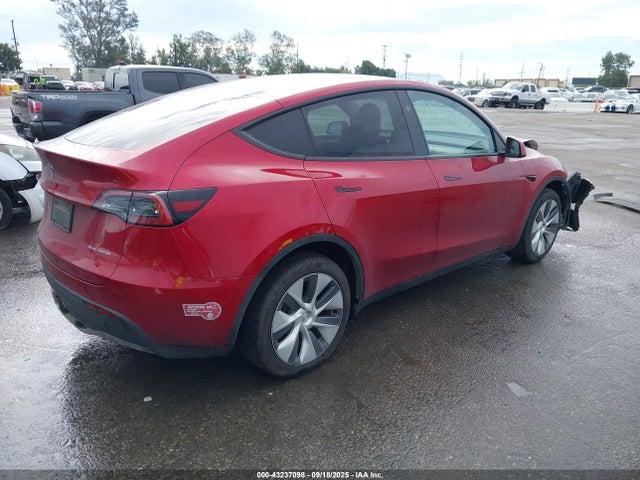 2024 TESLA MODEL Y 7SAYGDEE2RA251109 Photo 3