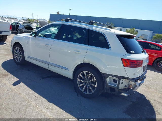 2019 AUDI Q7 WA1LAAF72KD015836 Photo 2
