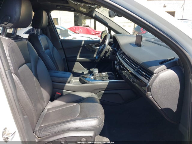 2019 AUDI Q7 WA1LAAF72KD015836 Photo 4