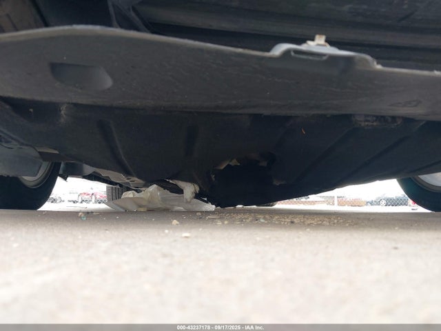 43237178 :رقم المزاد ، 1C3CCCAB8FN661880 vin ، 2015 Chrysler 200 Limited مزاد بيع