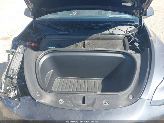 2024 TESLA MODEL Y 7SAYGDEE6RA278376 Photo 9