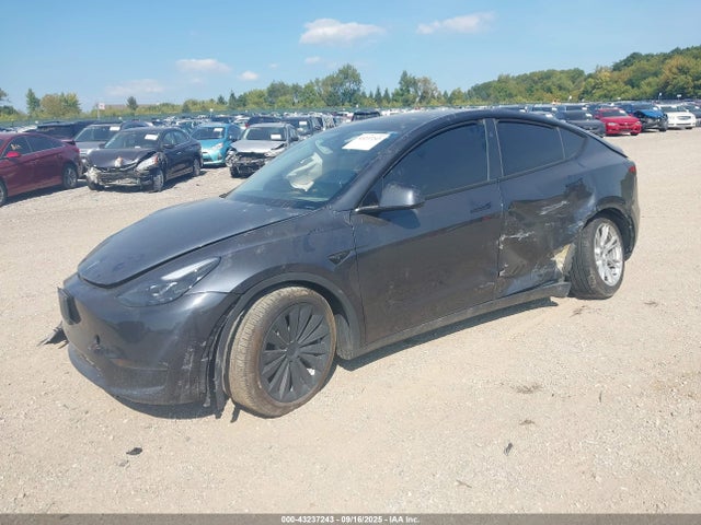2024 TESLA MODEL Y 7SAYGDEE6RA278376 Photo 1