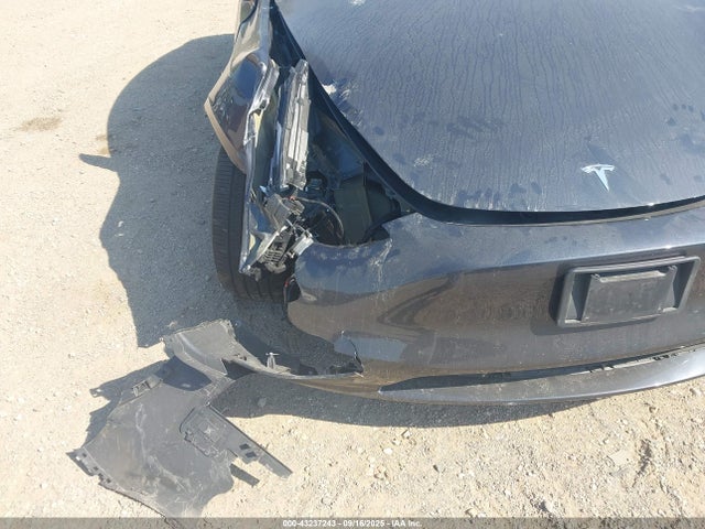 2024 TESLA MODEL Y 7SAYGDEE6RA278376 Photo 5