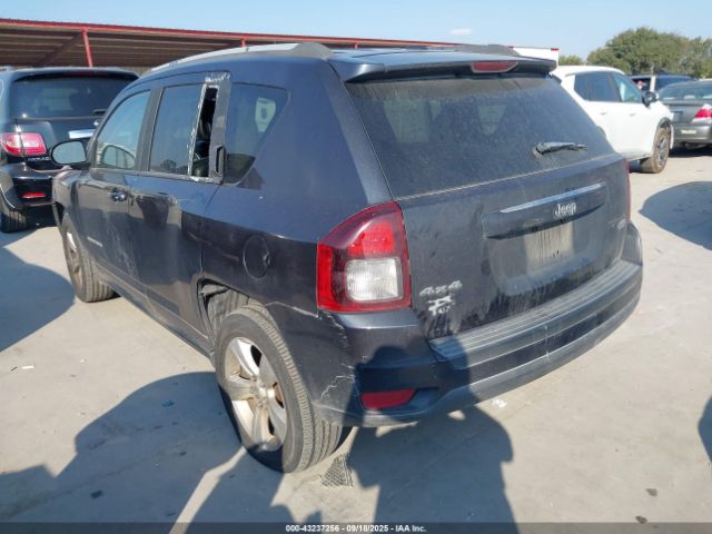 2015 JEEP COMPASS 1C4NJDEBXFD217092 Photo 2