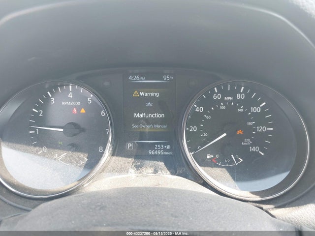JN8AT2MV6HW281800 Nissan 2017