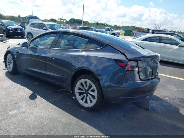 2023 TESLA MODEL 3 5YJ3E1EAXPF462938 Photo 2