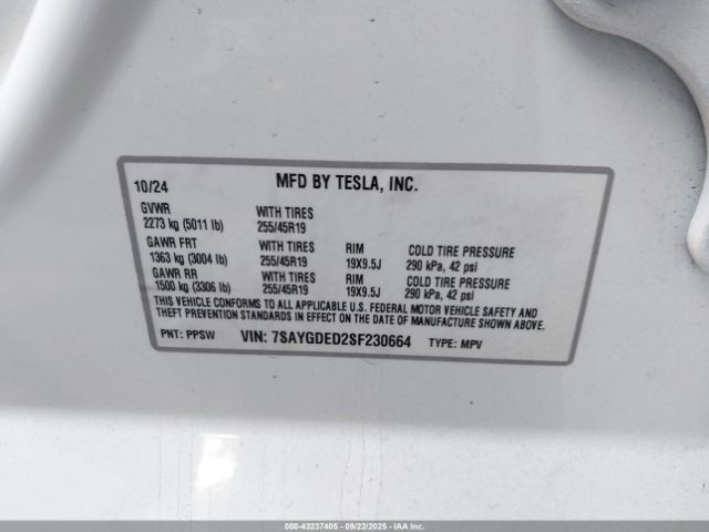 2025 TESLA MODEL Y 7SAYGDED2SF230664 Photo 8