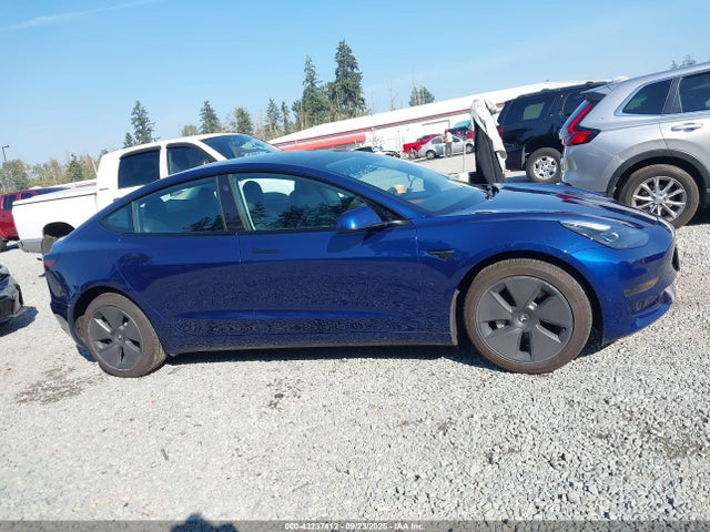 5YJ3E1EA0PF609798 Tesla 2023