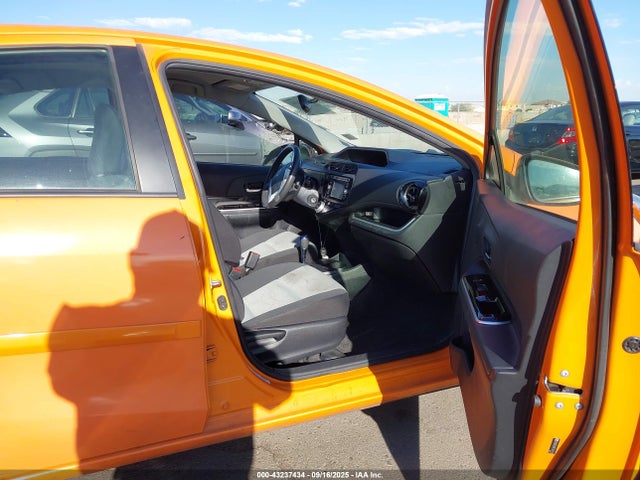 JTDKDTB39F1097742 Toyota 1nz-fxe+1lm