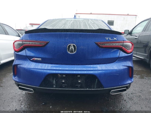 43237479 :رقم المزاد ، 19UUB5F55NA003555 vin ، 2022 Acura Tlx A-spec Package مزاد بيع