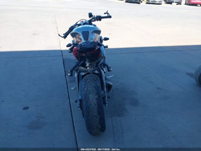 2022 TRIUMPH MOTORCYCLE STREET TRIPLE SMTA554S0NTAV1832 Photo 5