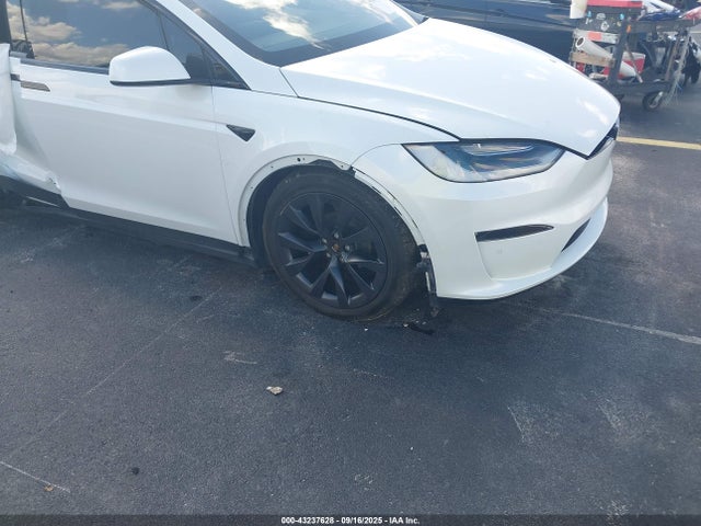 2022 TESLA MODEL X 7SAXCDE53NF345097 Photo 5