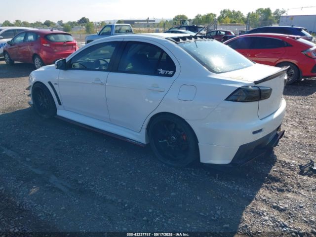 2015 MITSUBISHI LANCER EVOLUTION JA32W8FV0FU011332 Photo 2