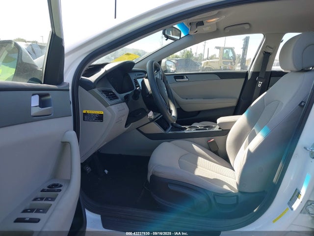 5NPE24AF2HH485637 Hyundai 2017