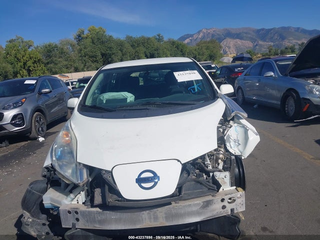 Nissan Leaf 2014 1N4AZ0CP5EC339481 Image 13