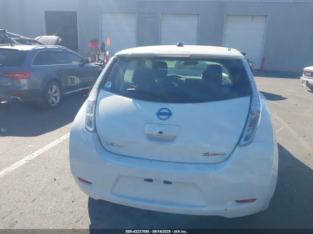 Nissan Leaf 2014 1N4AZ0CP5EC339481 Image 17