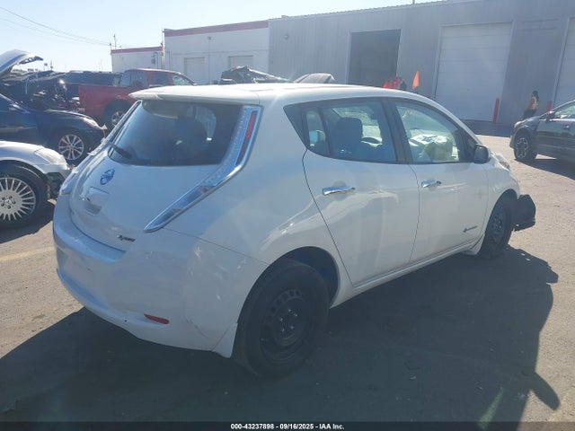 Nissan Leaf 2014 1N4AZ0CP5EC339481 Image 4