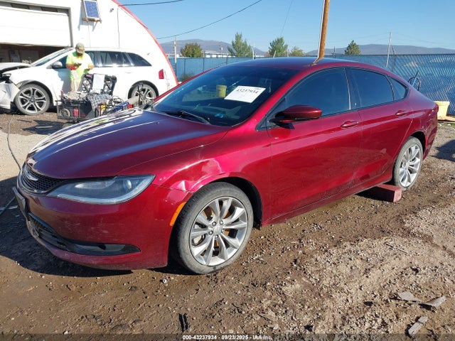 Продаж на аукціоні авто 2015 Chrysler 200 S, vin: 1C3CCCDG0FN718144, номер лоту: 43237934
