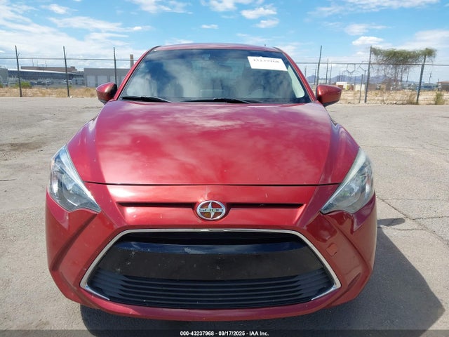 3MYDLBZVXGY146927 Scion p5v