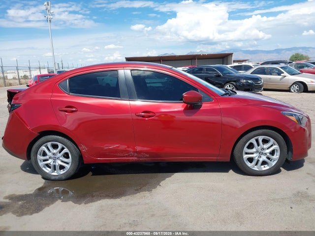 3MYDLBZVXGY146927 Scion p5v