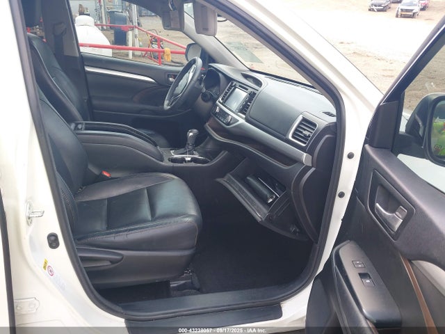 5TDKKRFH3FS115847 Toyota 2gr-fe