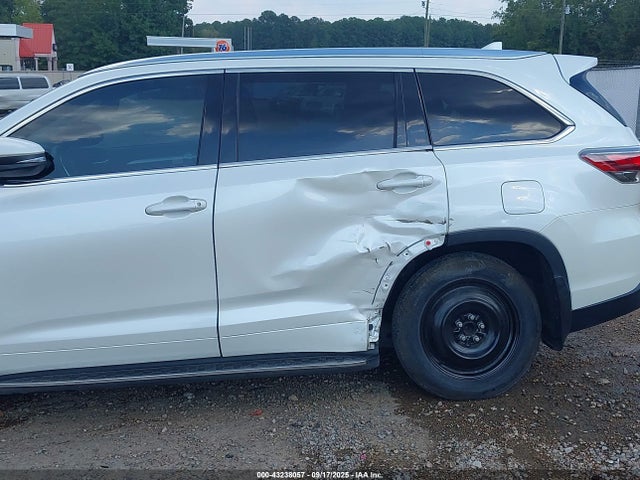 5TDKKRFH3FS115847 Toyota 2gr-fe