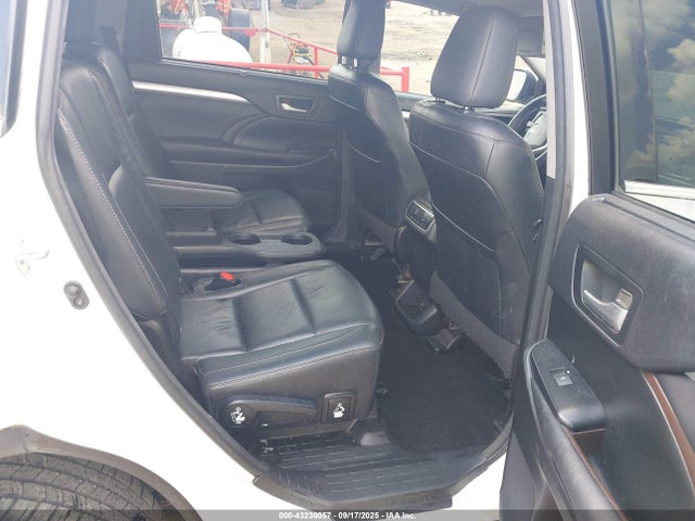 5TDKKRFH3FS115847 Toyota 2gr-fe