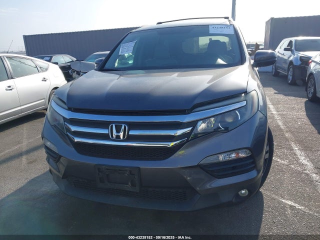 Honda j35y6 2017 5FNYF5H32HB030661 Image 13