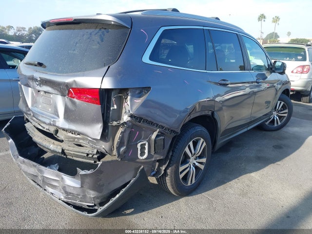 Honda j35y6 2017 5FNYF5H32HB030661 Image 4