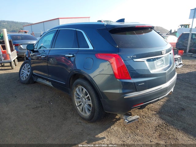 2019 CADILLAC XT5 1GYKNDRSXKZ180926 Photo 2