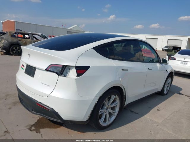 2023 TESLA MODEL Y 7SAYGAEE4PF849264 Photo 3