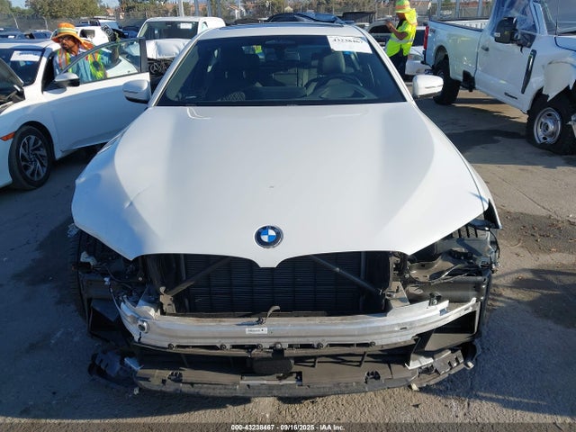 WBA53BJ08PWY16613 BMW 540I