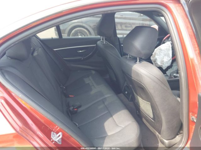 2018 BMW 330I WBA8B9G57JNU58123 Photo 7