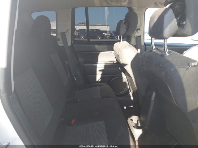 Jeep Compass 2016 1C4NJCBAXGD615734 Image 8