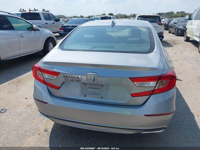 Honda l15be 2018 1HGCV1F55JA107288 Image 16