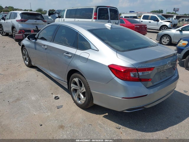 Honda l15be 2018 1HGCV1F55JA107288 Image 3