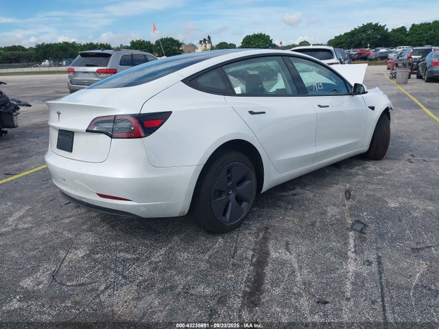 2023 TESLA MODEL 3 5YJ3E1EA1PF427429 Photo 3