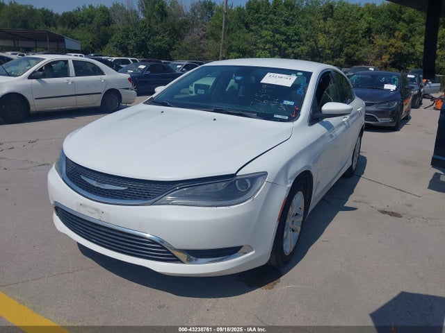 Chrysler 2015 2015 1C3CCCAB0FN676549 Image 2