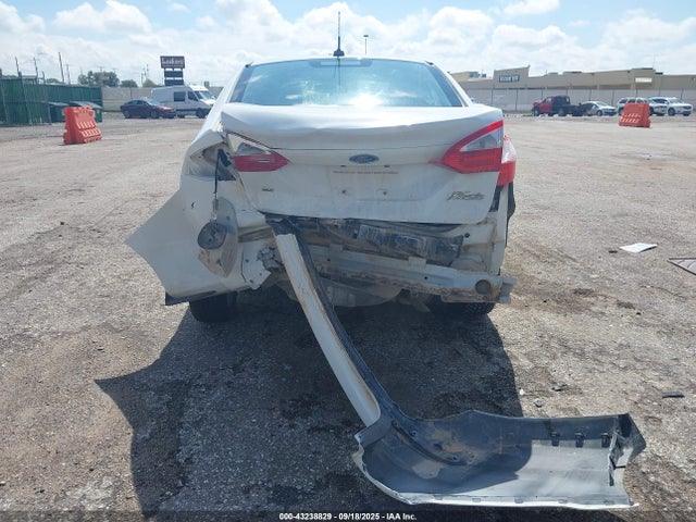 Ford 2014 2014 3FADP4BJ4EM234937 Image 15
