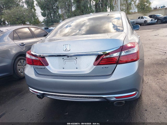 1HGCR3F84GA022722 Honda j35y1