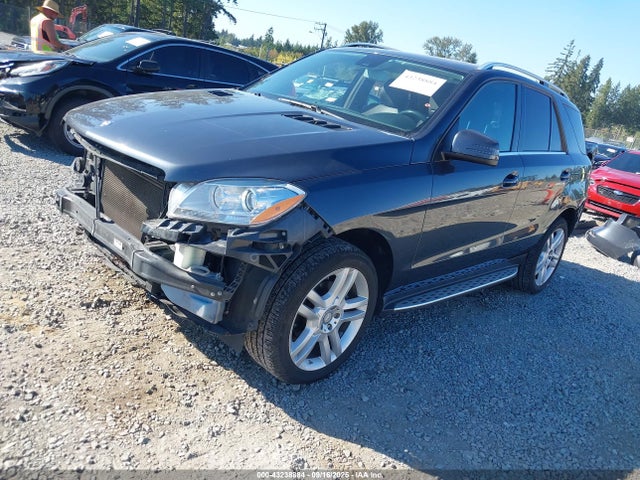 Mercedes-Benz 2015 2015 4JGDA5HB3FA569795 Image 2