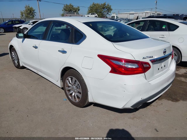 1N4AL3AP0HN311022 Nissan 2017