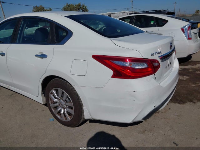 1N4AL3AP0HN311022 Nissan 2017