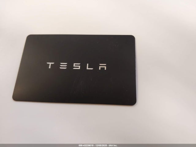 2023 TESLA MODEL Y 7SAYGAEE6PF904975 Photo 10