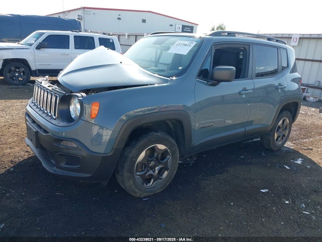 Jeep 2016 2016 ZACCJBAT3GPE37039 Image 2