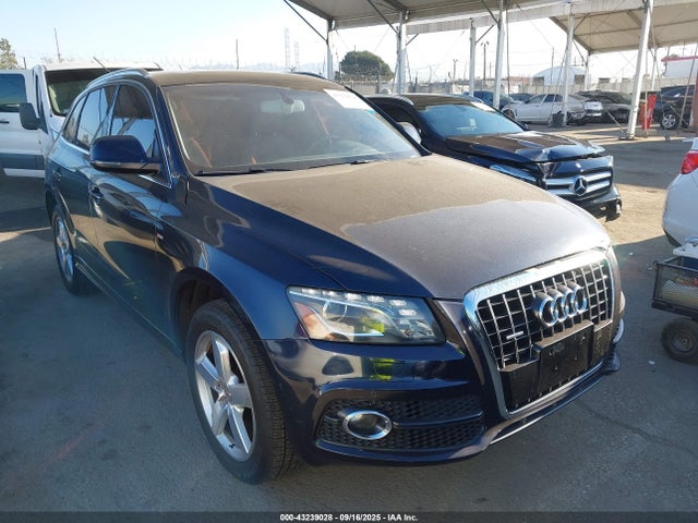 2011 AUDI Q5 WA1DKAFP3BA058777 Photo 0