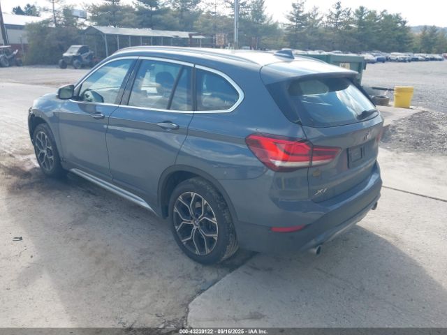 2021 BMW X1 WBXJG9C09M5S01939 Photo 2