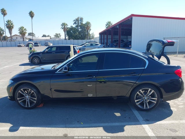 WBA8B9G58JNV00606 BMW 2018