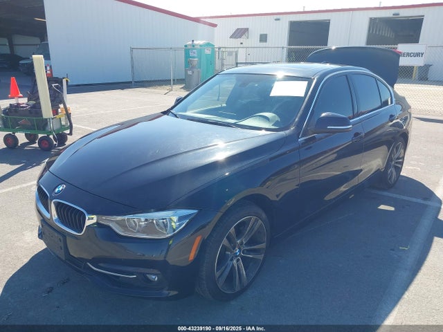 WBA8B9G58JNV00606 BMW 2018